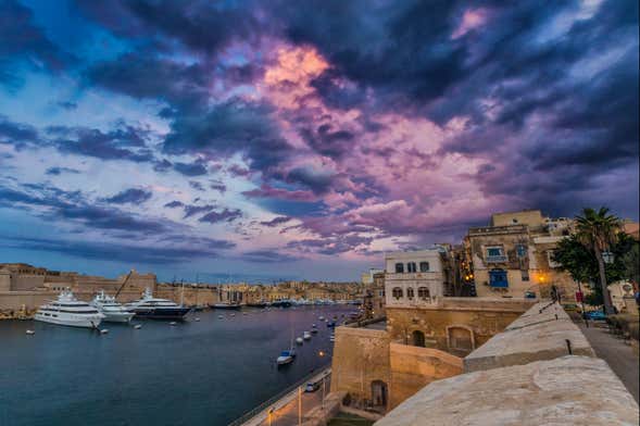 Giro in goletta al tramonto con cena